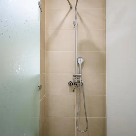 Modern & Spacious By Flat Mаnager